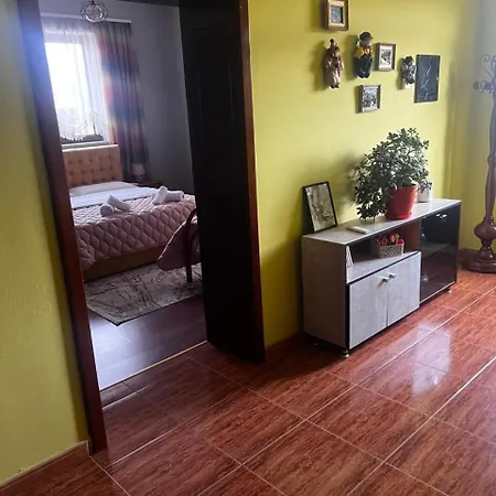 Blissful Family And Cozy 旅馆 Shkodër