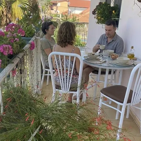 旅馆 Blissful Shkodër